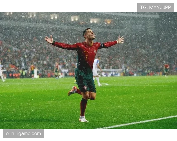 新一代足坛新势力崛起，年轻球员持续提升竞争力引领未来足球潮流